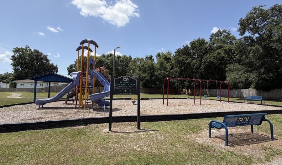 1695 Wiltshire Blvd, Biloxi, MS 39531 - 2 Beds, 1 Bath