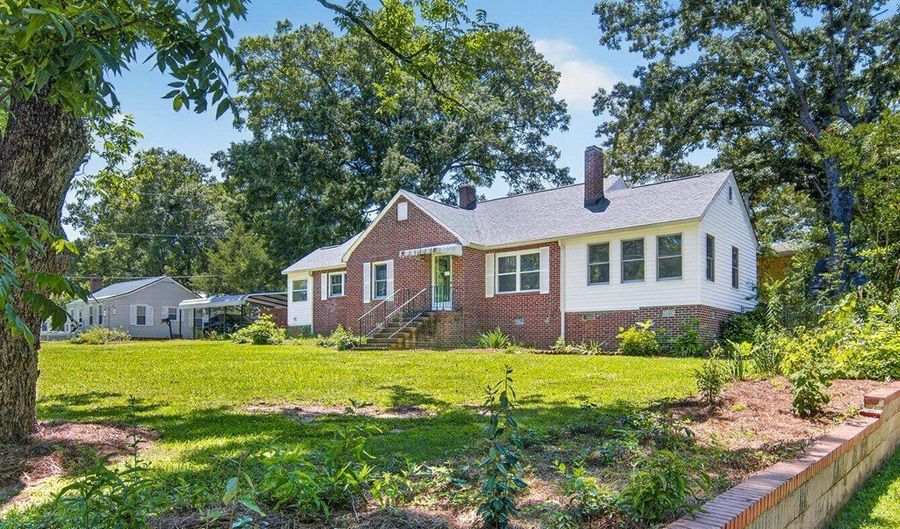 201 Hillcrest, Abbeville, SC 20620 - 3 Beds, 3 Bath