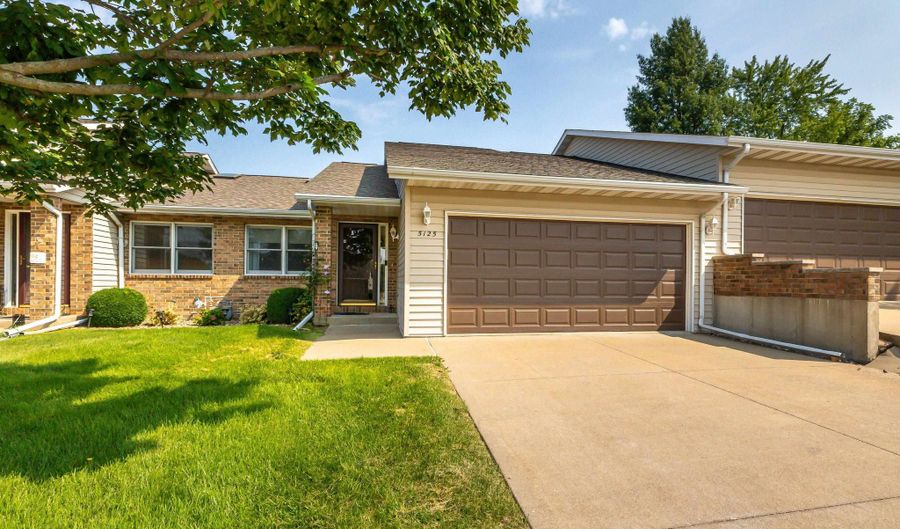5125 Valley Frg, Asbury, IA 52002 - 2 Beds, 2 Bath