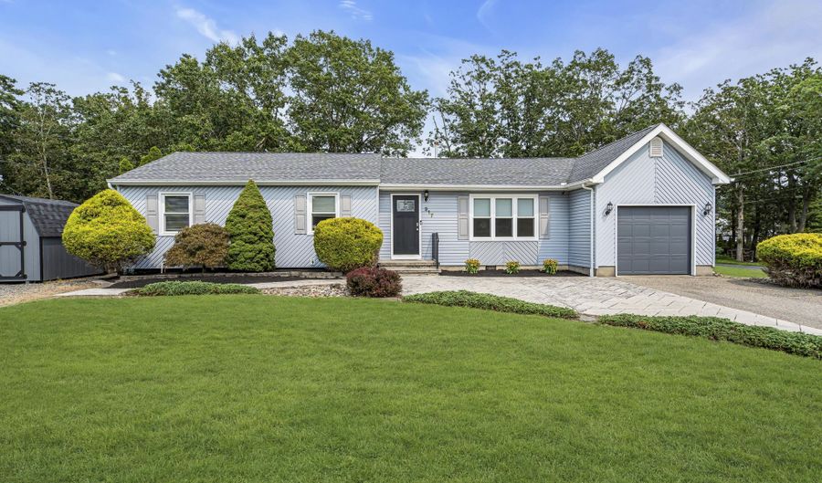 317 Trenton Ave N, Bayville, NJ 08721 - 4 Beds, 2 Bath