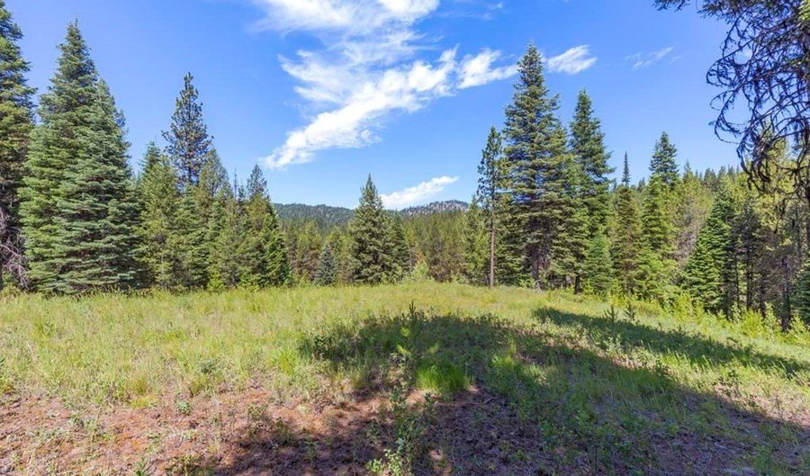 178 Tripod View Dr Lot 7, Cascade, ID 83611 - 0 Beds, 0 Bath