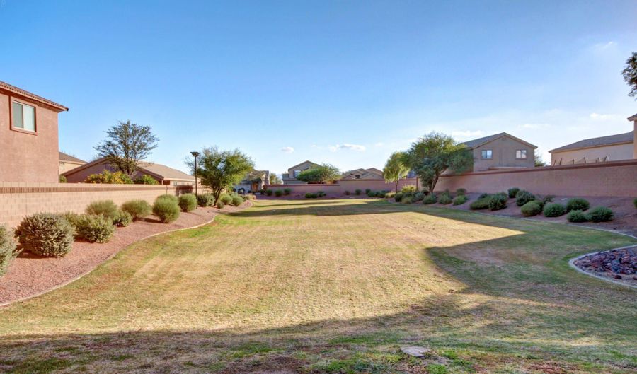 12371 W TURNEY Ave, Avondale, AZ 85392 - 4 Beds, 3 Bath
