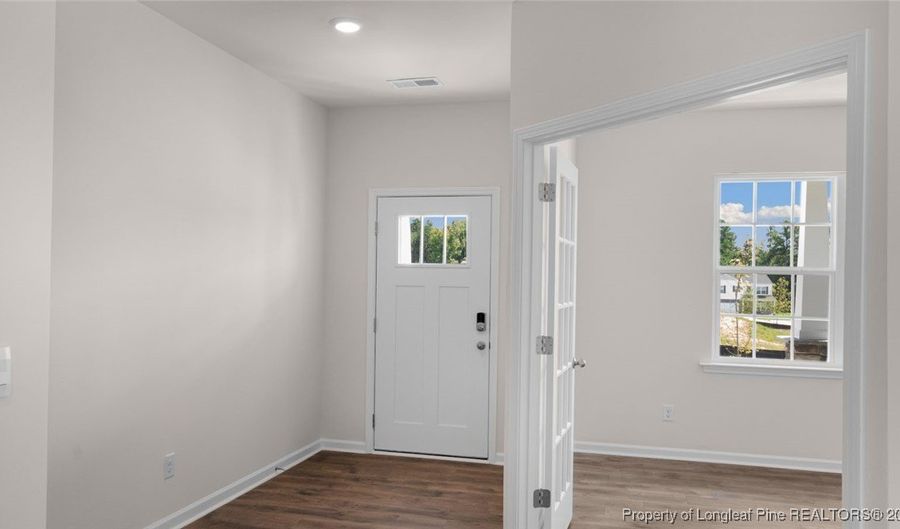 1052 Misty Creek Dr, Aberdeen, NC 28315 - 4 Beds, 3 Bath