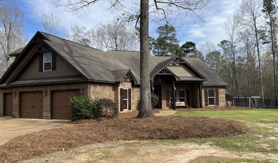 140 Old Mill Trl, Florence, MS 39073 - 4 Beds, 3 Bath