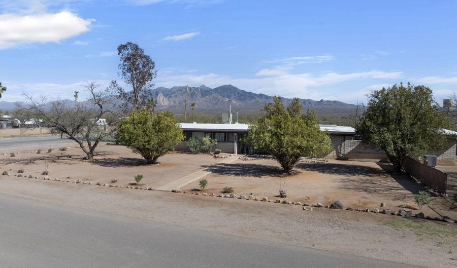 4621 W Tumacacori Dr, Amado, AZ 85645 - 3 Beds, 2 Bath