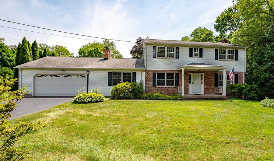 198 N Timber Ln, Cheshire, CT 06410 - 4 Beds, 3 Bath
