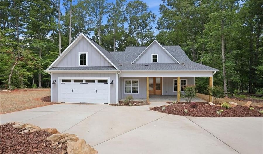 2646 Johns Ridge Dr, Asheboro, NC 27205 - 4 Beds, 3 Bath