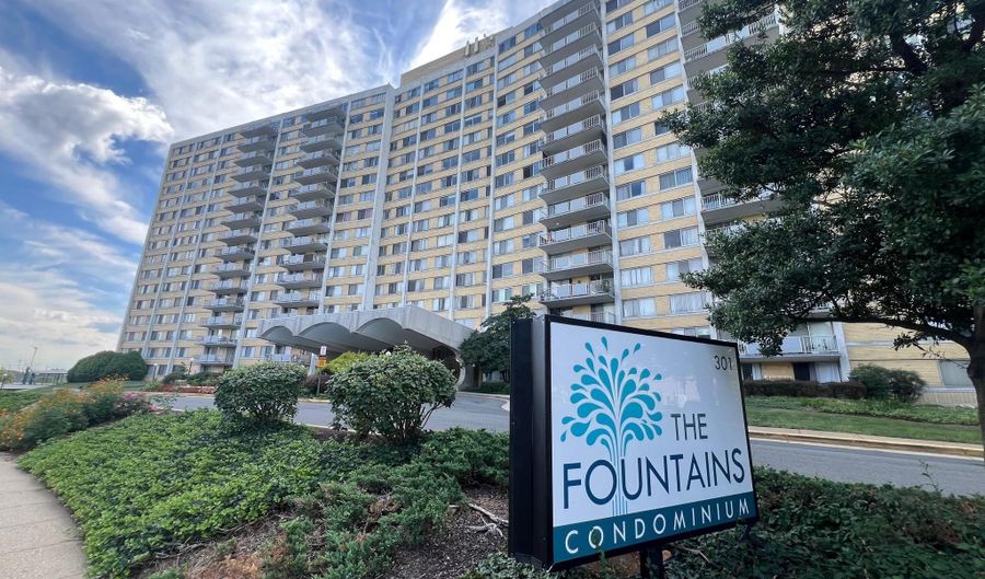 301 N BEAUREGARD St N 303, Alexandria, VA 22312 - 1 Beds, 2 Bath