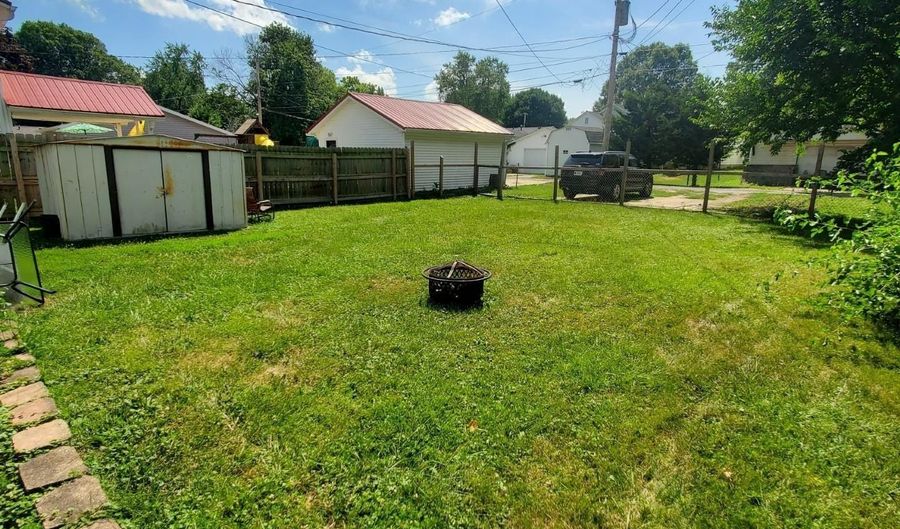 709 S Indiana Ave, Auburn, IN 46706 - 3 Beds, 1 Bath