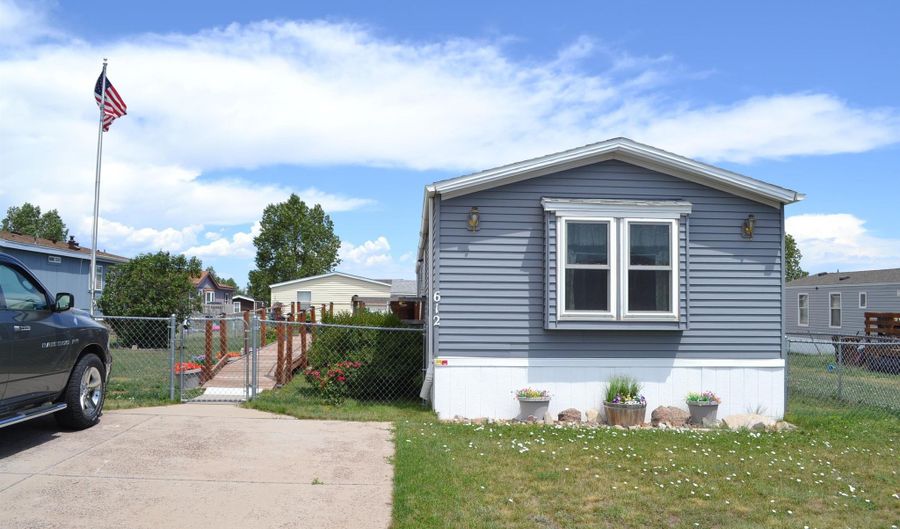 612 HIGH SIDE Trl, Cheyenne, WY 82007 - 3 Beds, 2 Bath