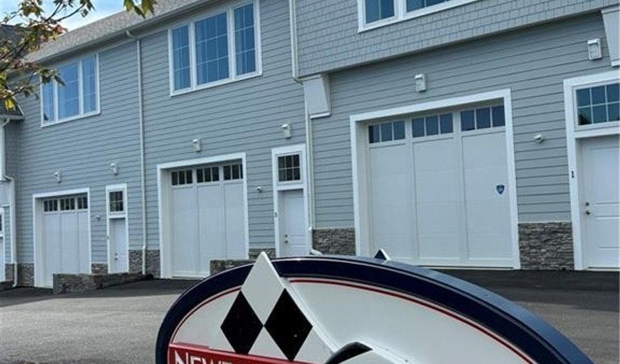 55 John Clarke Rd 3, Middletown, RI 02842 - 0 Beds, 1 Bath