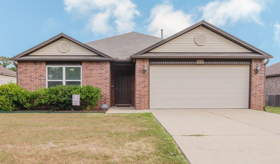 3137 Sage Grass Ln, Alexander, AR 72002 - 3 Beds, 2 Bath