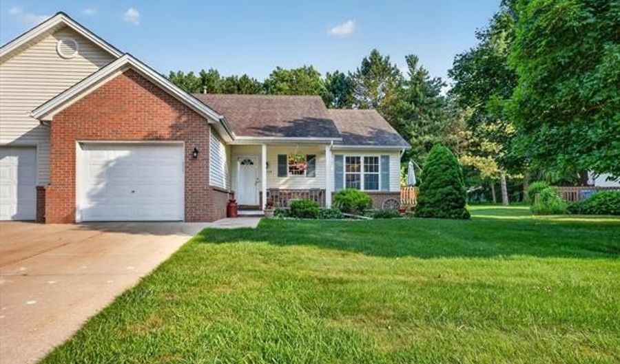 7774 E Ridge Dr, Almont, MI 48003 - 2 Beds, 2 Bath