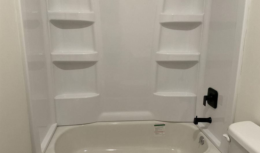 401 S Declaration Dr, Aberdeen, ID 83210 - 4 Beds, 3 Bath