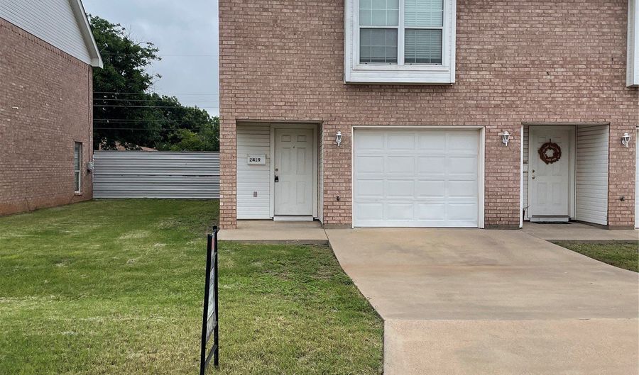 2419 Church St, Abilene, TX 79601 - 3 Beds, 3 Bath