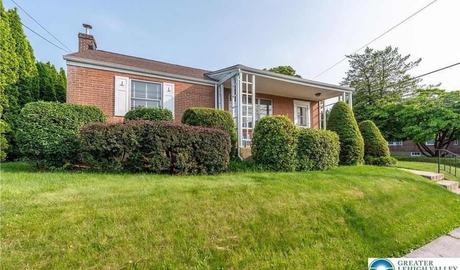 1810 W Cedar St, Allentown, PA 18104 - 2 Beds, 1 Bath