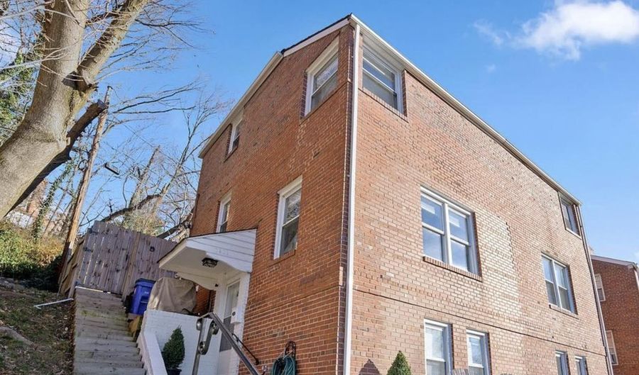3631 KEMPER Rd, Arlington, VA 22206 - 2 Beds, 2 Bath