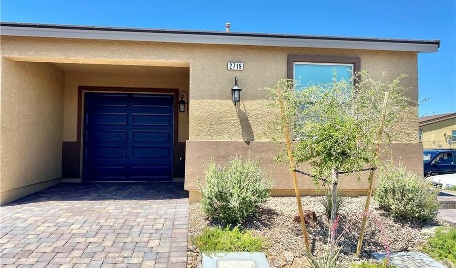 2719 Chinaberry Hill St, Laughlin, NV 89029 - 3 Beds, 2 Bath