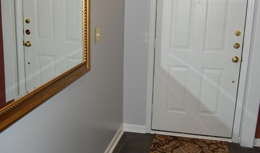 194 MARTIN Ln, Alexandria, VA 22304 - 3 Beds, 3 Bath