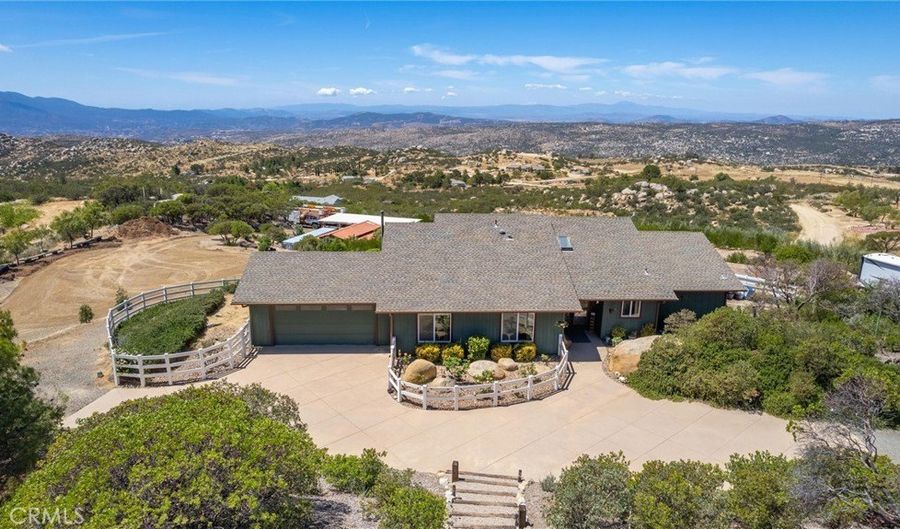 40230 Crazy Horse Canyon Rd, Aguanga, CA 92536 - 3 Beds, 2 Bath