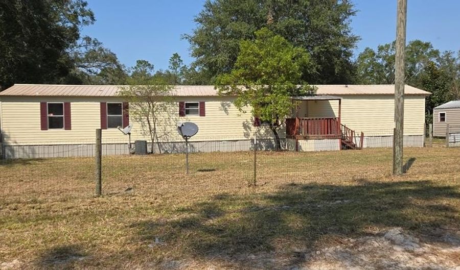 6100 49th Ct, Bell, FL 32619 - 3 Beds, 2 Bath