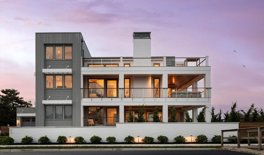 83 E 25th, Avalon, NJ 08202 - 6 Beds, 6 Bath