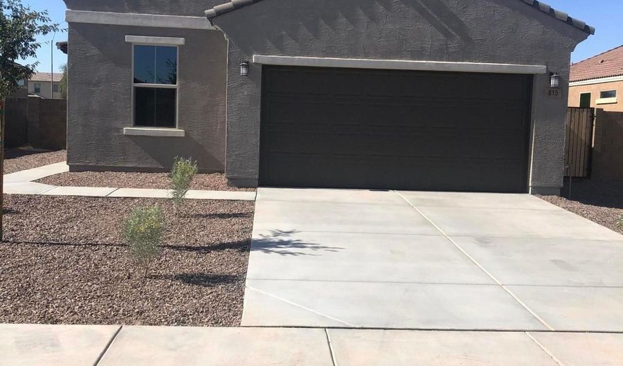 815 W Nova Pl, Casa Grande, AZ 85122 - 4 Beds, 2 Bath