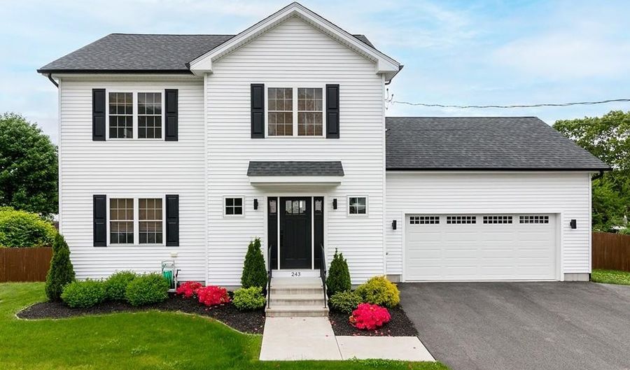 243 Simmonsville Ave, Johnston, RI 02919 - 2 Beds, 3 Bath