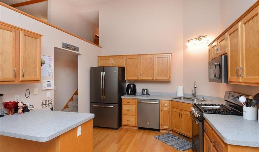 2768 Cutters Grove Cir, Anoka, MN 55303 - 2 Beds, 2 Bath