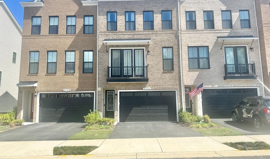 42171 SHINING STAR, Brambleton, VA 20148 - 4 Beds, 4 Bath