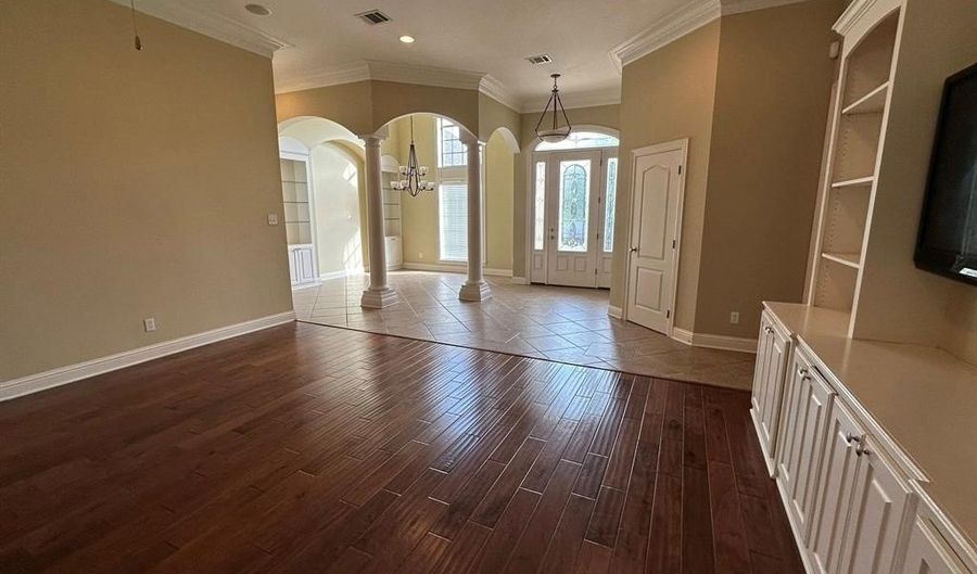 638 Summerville Dr, Shreveport, LA 71115 - 4 Beds, 3 Bath
