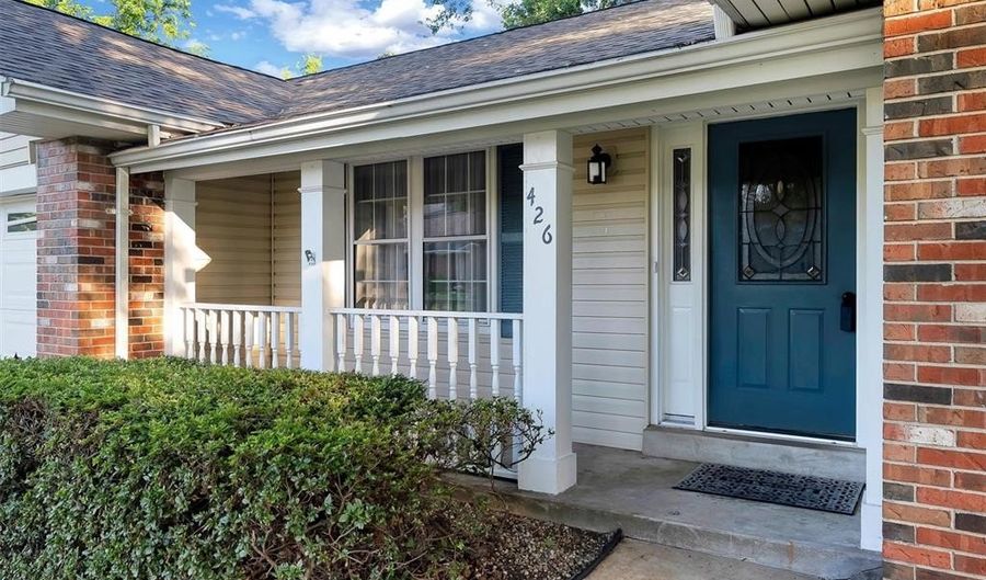 426 Madrina Ct, Ballwin, MO 63021 - 3 Beds, 2 Bath