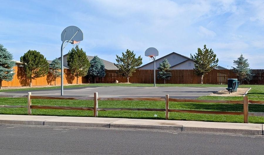 180 Walnut Dr, Fernley, NV 89408 - 4 Beds, 3 Bath