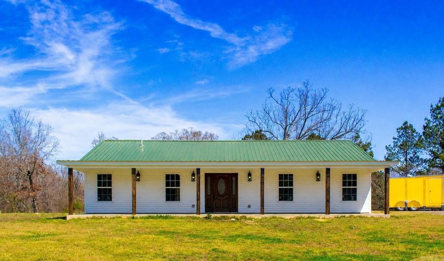 1392 Sugarloaf Rd, Amity, AR 71921 - 3 Beds, 2 Bath
