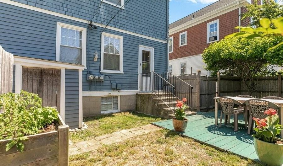 32 Thurston Ave A, Newport, RI 02840 - 3 Beds, 2 Bath