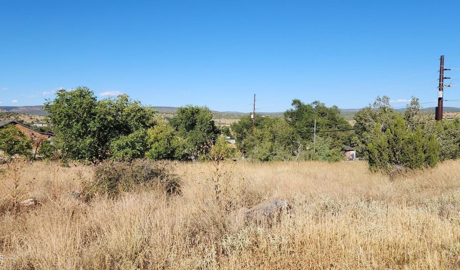 279 Park Ave, Ash Fork, AZ 86320 - 0 Beds, 0 Bath