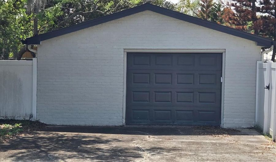 132 JAMES St, Auburndale, FL 33823 - 4 Beds, 2 Bath