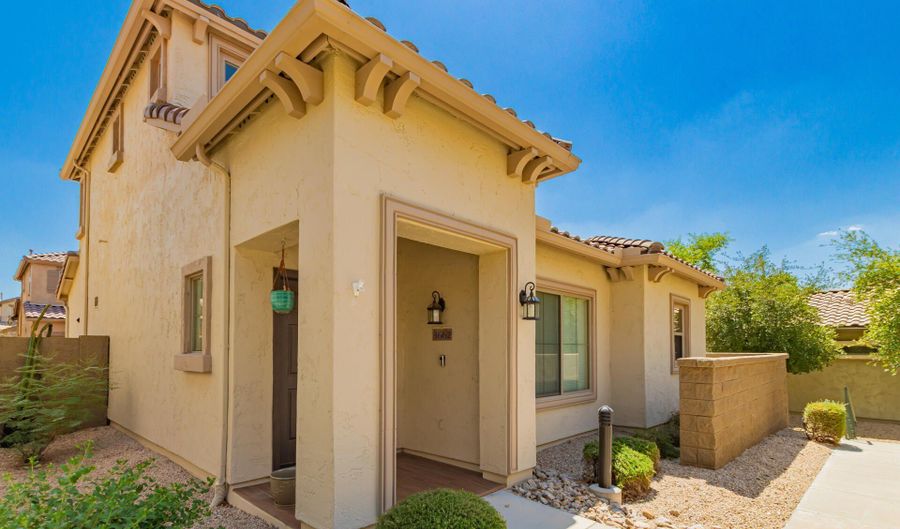3662 W MCCAULEY Ct, Anthem, AZ 85086 - 4 Beds, 3 Bath