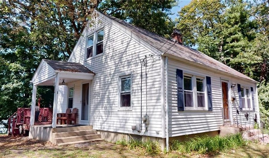1 Cedar Tree Ln, Coventry, RI 02816 - 3 Beds, 1 Bath