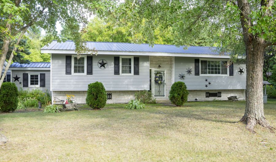 2030 Alder Bend Rd, Altona, NY 12910 - 3 Beds, 1 Bath