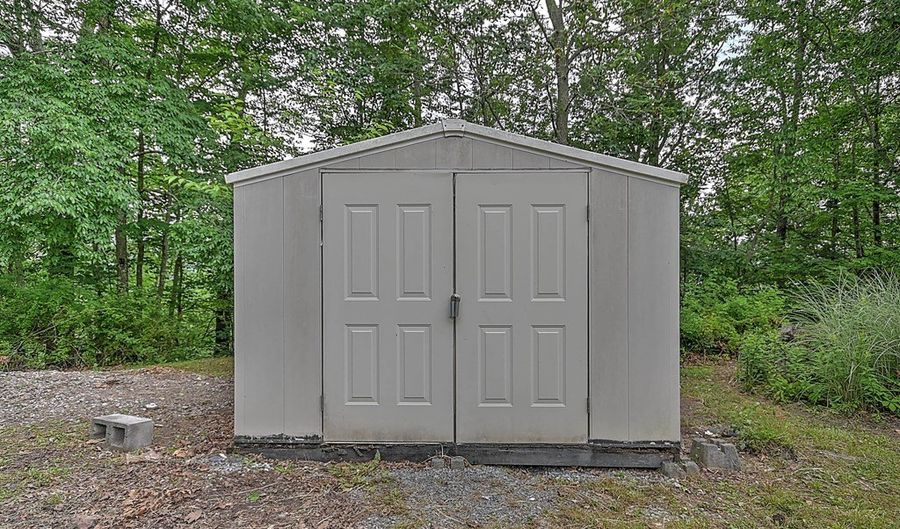 221 Mountain Edge Dr, Beaver, WV 25813 - 3 Beds, 2 Bath