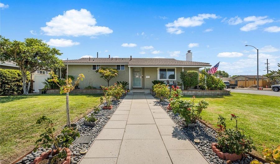1754 S Norfolk Ln, Anaheim, CA 92802 - 3 Beds, 2 Bath
