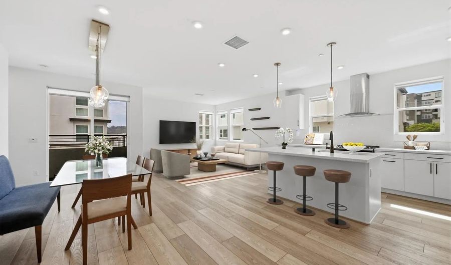 2702 Via Avella, San Diego, CA 92108 - 3 Beds, 3 Bath