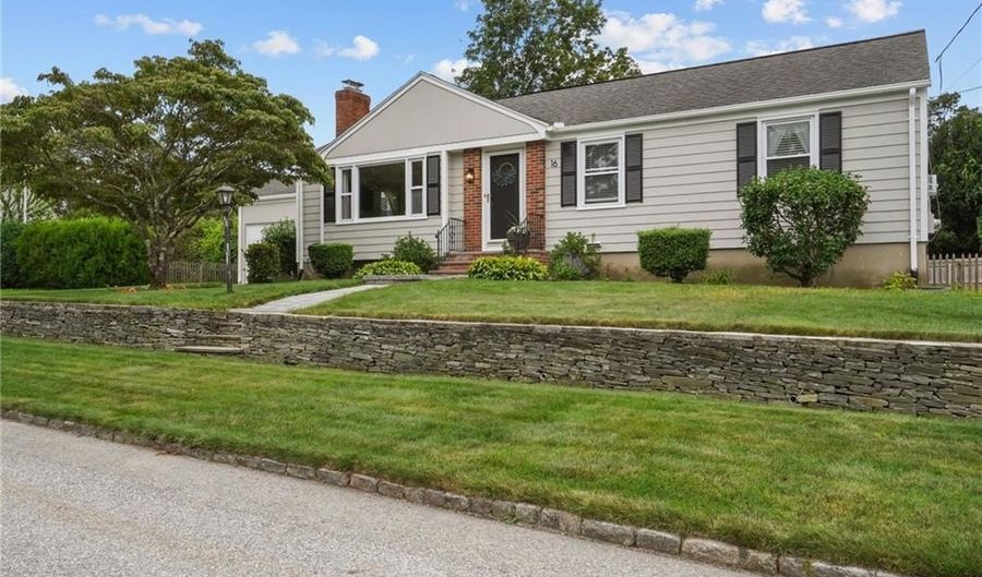 16 Red Cedar Dr, Cranston, RI 02920 - 3 Beds, 1 Bath