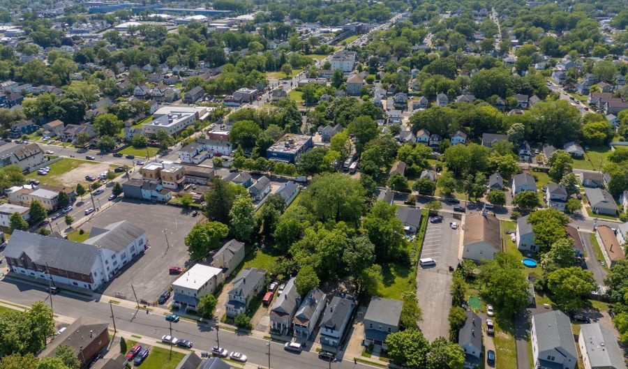 135 Borden Ave, Asbury Park, NJ 07712 - 4 Beds, 4 Bath