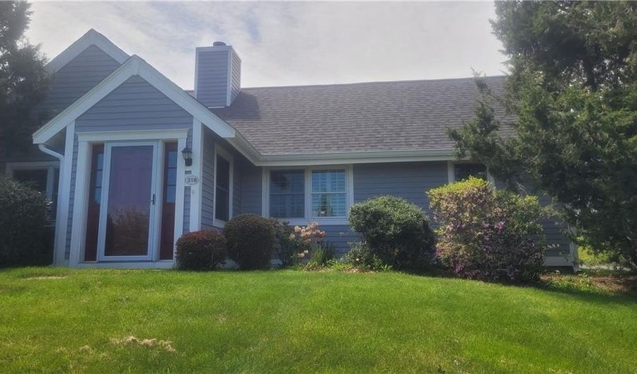 318 Corey Ln 318, Middletown, RI 02842 - 2 Beds, 2 Bath