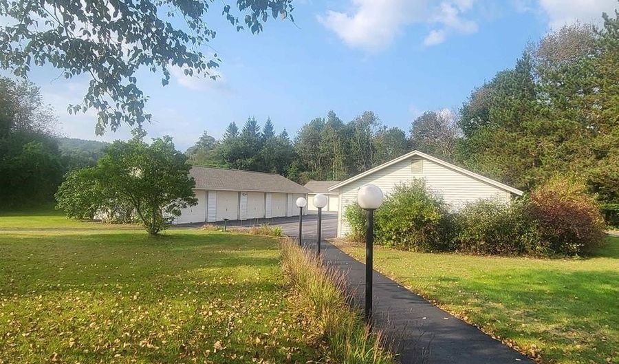 23 NH Route 49 2, Campton, NH 03223 - 1 Beds, 1 Bath
