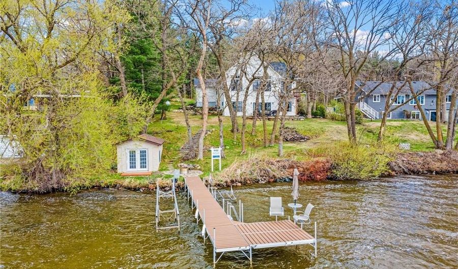 73 197th St, Alden, WI 54026 - 5 Beds, 3 Bath