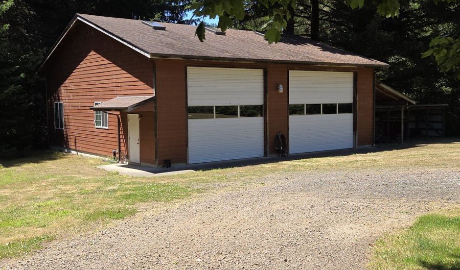 95835 MARTIN RANCH Rd, Brookings, OR 97415 - 3 Beds, 2 Bath