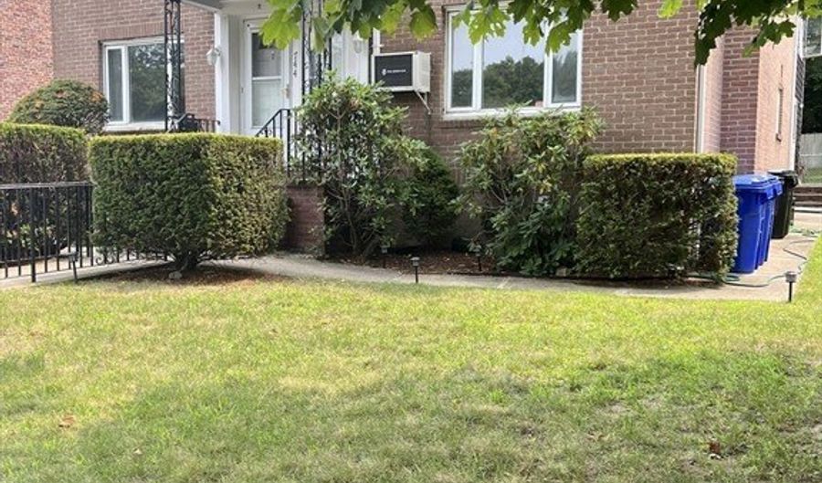 744 Boylston St 1, Boston, MA 02467 - 3 Beds, 2 Bath